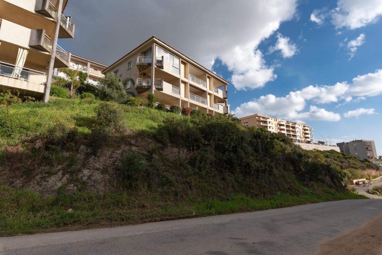 U Nidu - A Ajaccio, Magnifique Appartement 4 Couchages Vue Mer อฌักซิโอ้ ภายนอก รูปภาพ